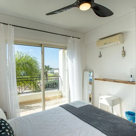 Phaedrus Living: Luxury Oceania *