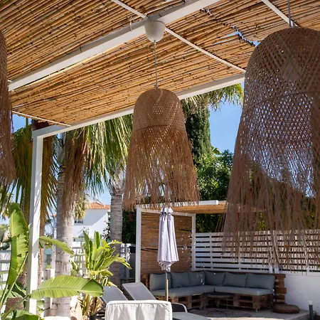 Villa Phaedrus Living: Luxury Oceania